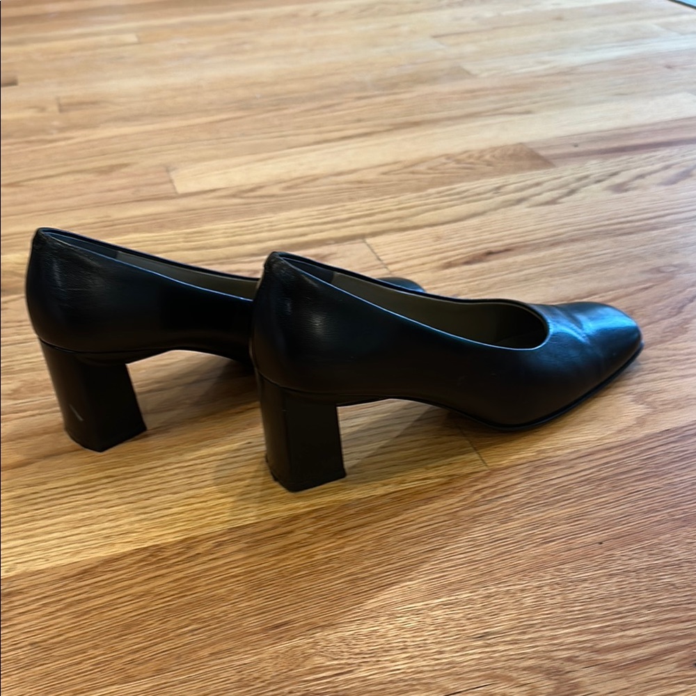 Vintage SRO Classic Black Leather Square Toe, Block Heels, Size 9 (fits like 8)